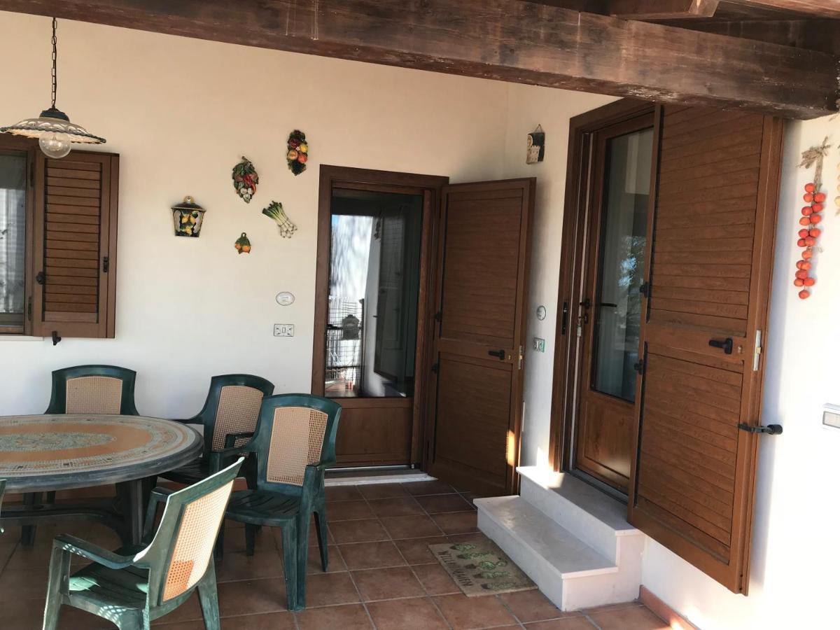 Hotel Scuderie Del Cavaliere Delle Gravine Castellaneta Exterior foto